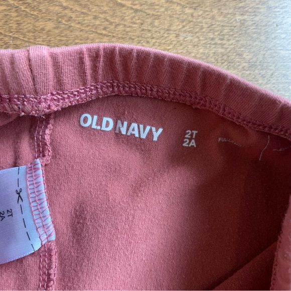 3/$10 OLD NAVY Toddler girl pink leggings 2T - Picture 2 of 3